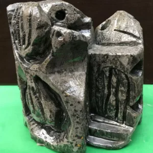 "Arquitectónica # 2". Técnica: Yeso y barniz de poliuretano. Medidas: 27 x 26 x26 cms. Año: 2010.